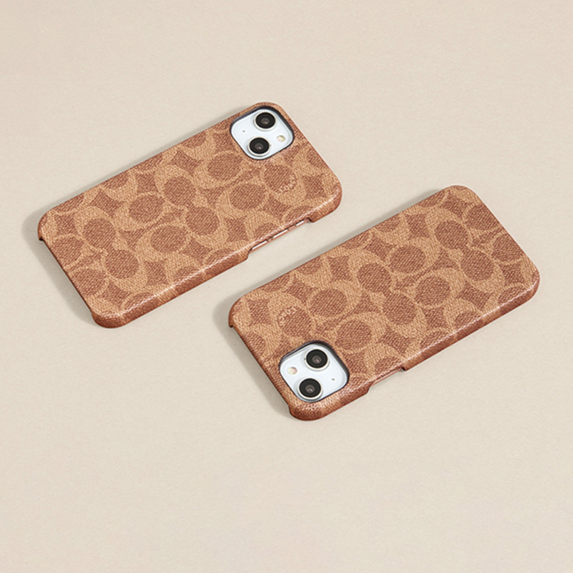 iPhone 15/14/13 Coach Slim Wrap Signature C Case - Tan - 15-12445