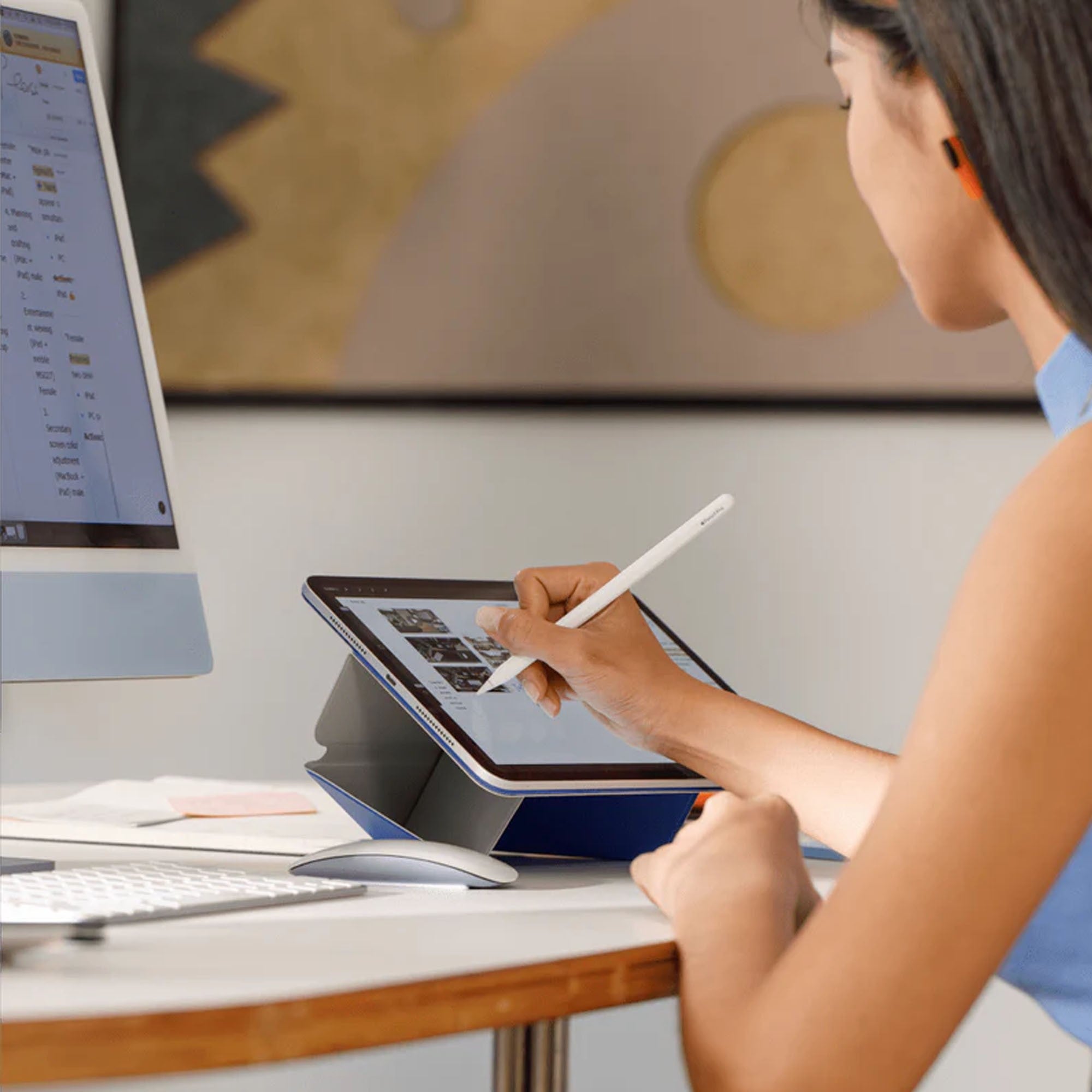 iPad A16/iPad 10th Gen MOFT Dynamic Folio Case - Cement/Sapphire - 15-14412