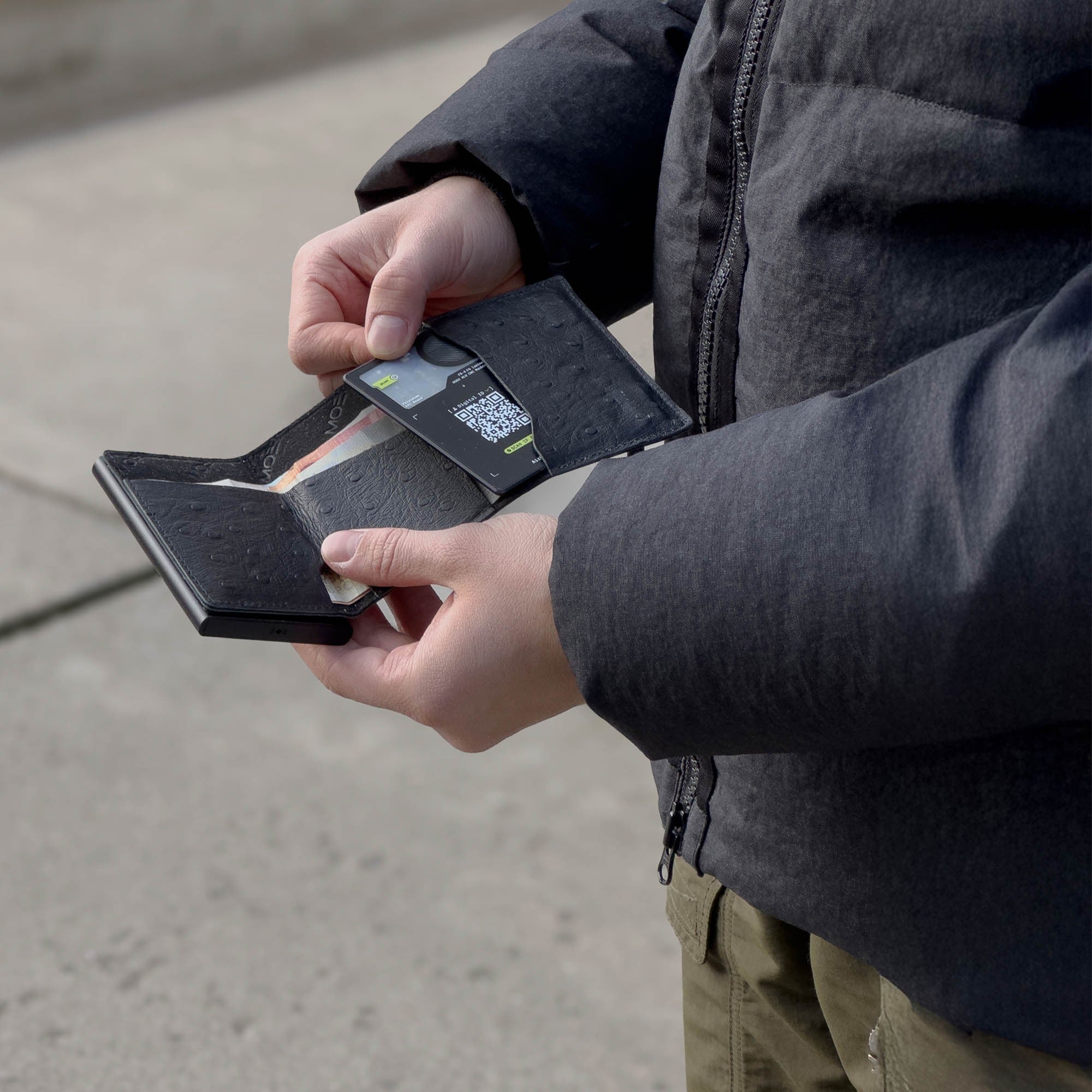 Rolling Square AirCard Pro Dual Ultra-Thin Bluetooth Tracker - IOS + Android - 15-16107