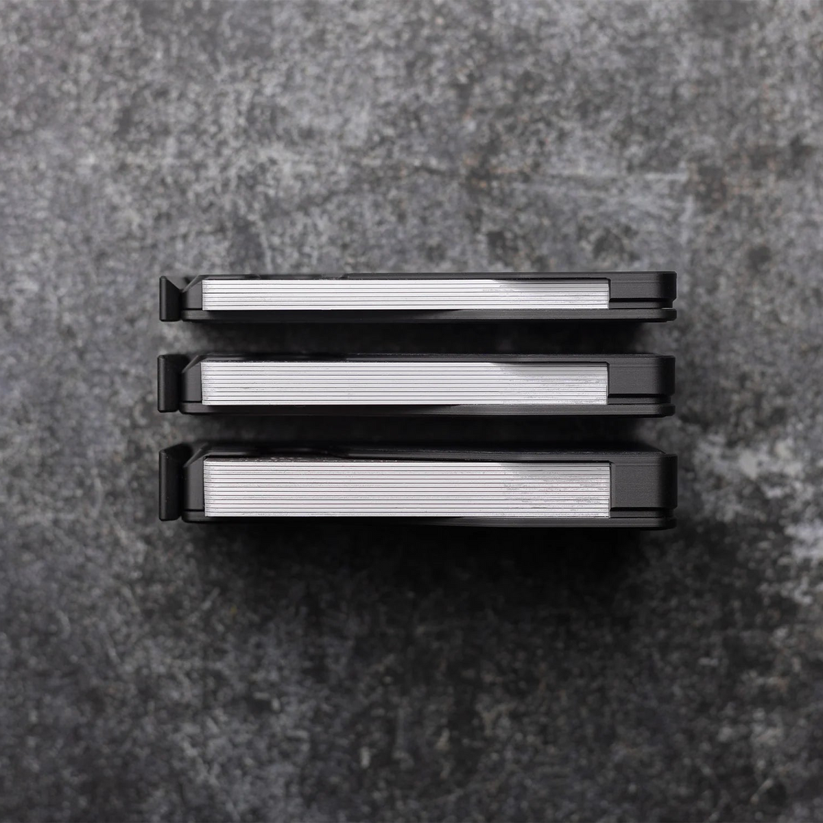 FANTOM M - Aluminum Black Slim Magsafe Wallet (5-10) Cards