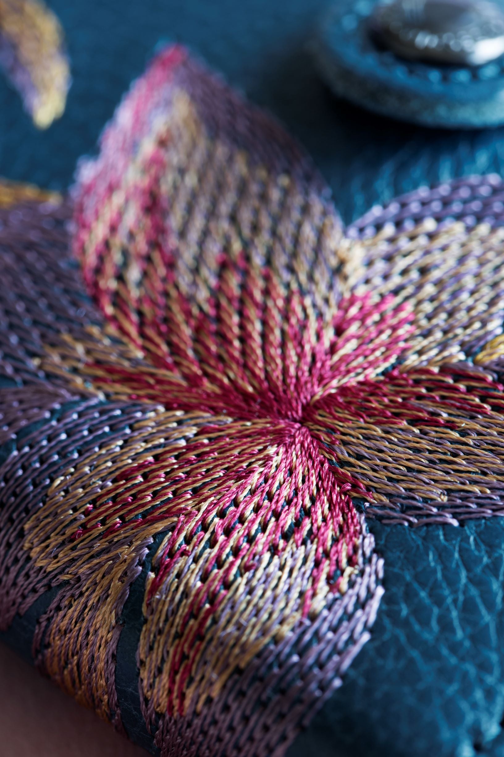 Secrid Miniwallet Stitch Magnolia Petrolio