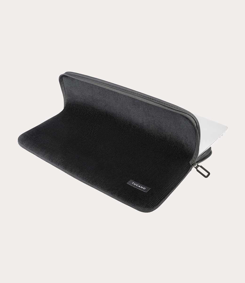 Tucano Velluto Sleeve for laptops up to 16in