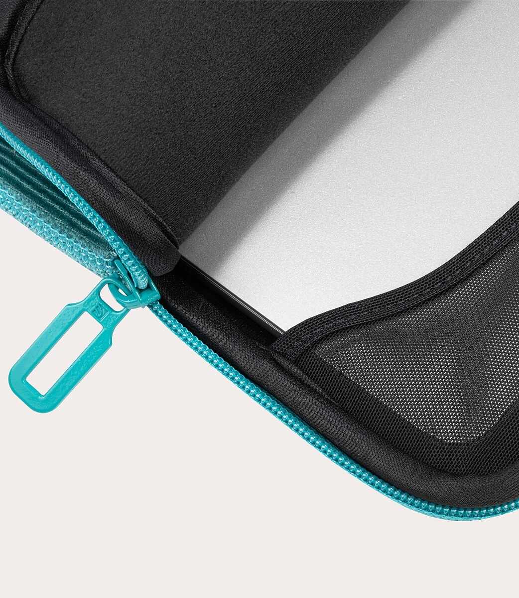 Tucano Velluto Sleeve for laptops up to 16in