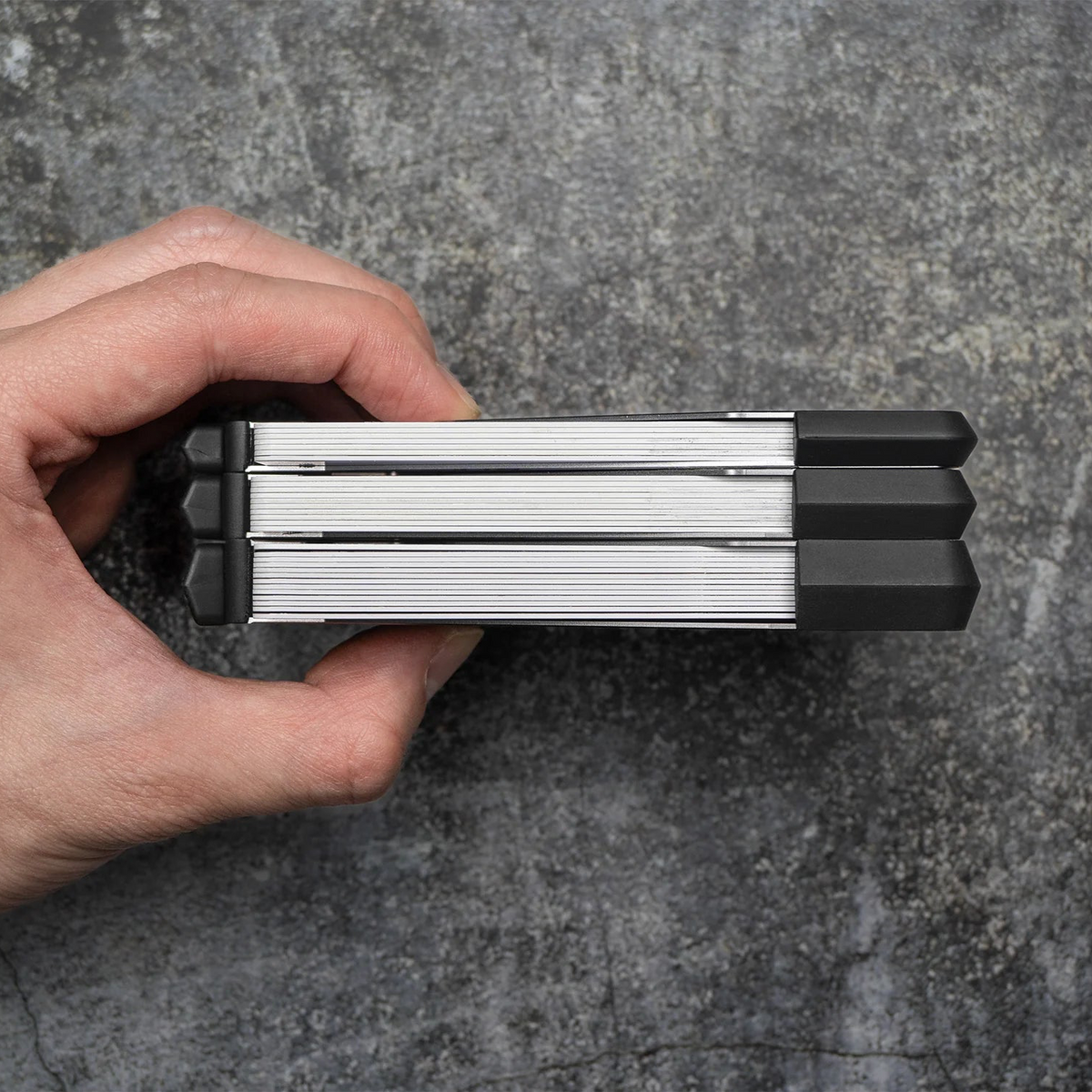 FANTOM S - Extra Slim Black Aluminum Wallet (4-7) Cards