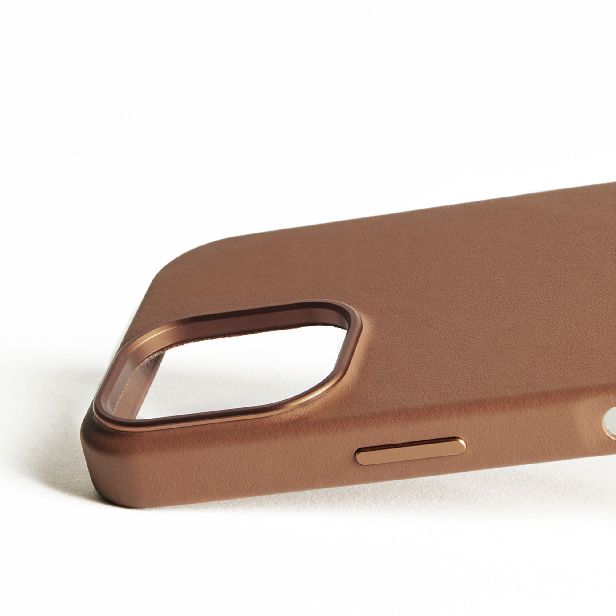 iPhone 16 Mujjo Full Leather w/MagSafe Case - Tan - 15-13828