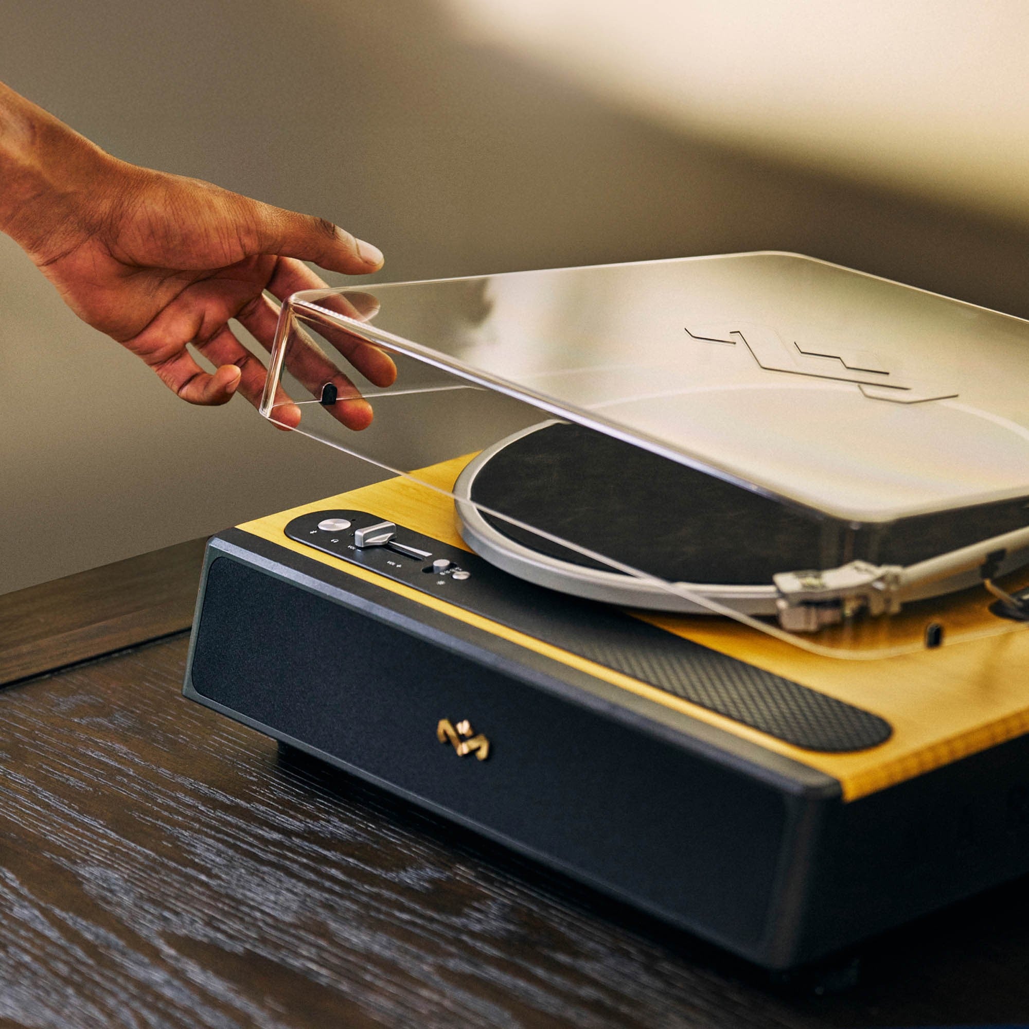 House of Marley Soul Rebel All-In-One Turntable - 15-15622